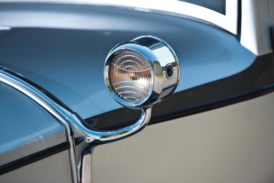 Детали экстерьера Packard Standard Eight Club Sedan 1928 года  (фото 15 из 15)